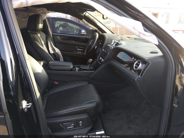 SJAAC2ZV1HC015267 Bentley Bentayga W12/w12 First Edition