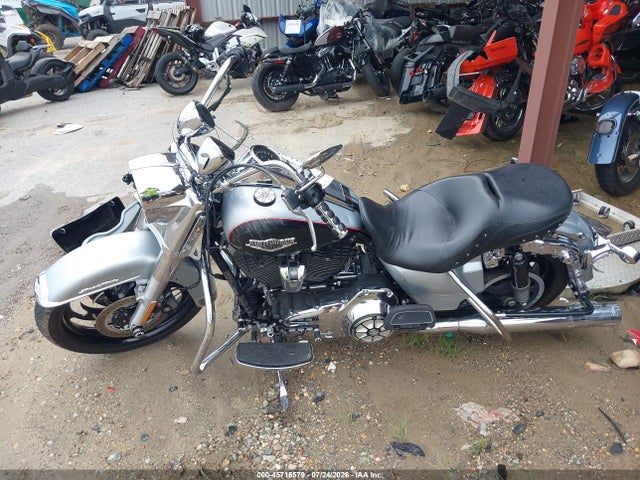 Harley-Davidson Flhr Road King 2015 1HD1FBM17FB702040 Image 14