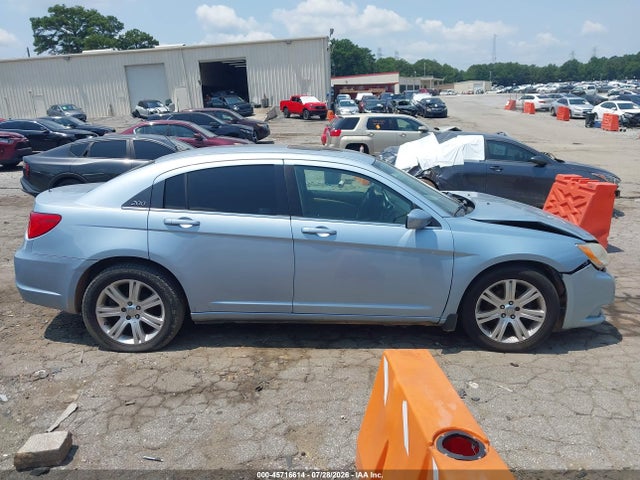45716614 :رقم المزاد ، 1C3CCBBB4EN176627 vin ، 2014 Chrysler 200 Touring مزاد بيع