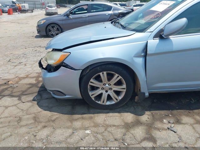 45716614 :رقم المزاد ، 1C3CCBBB4EN176627 vin ، 2014 Chrysler 200 Touring مزاد بيع