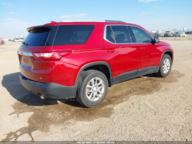 1GNERGKW0JJ221817 Chevrolet Traverse Lt Cloth