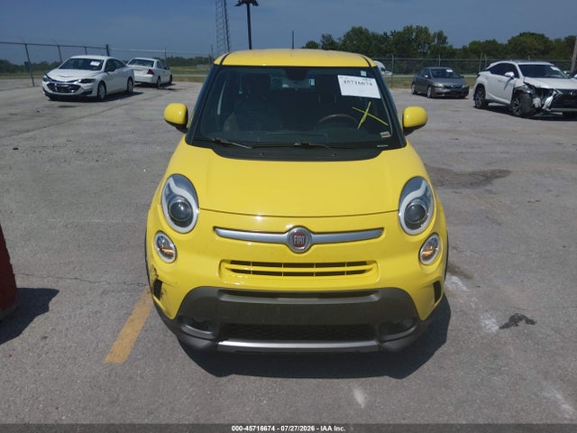 2014 Fiat 500l Trekking მანქანა იყიდება აუქციონზე, vin: ZFBCFADH6EZ020647, აუქციონის ნომერი: 45716674