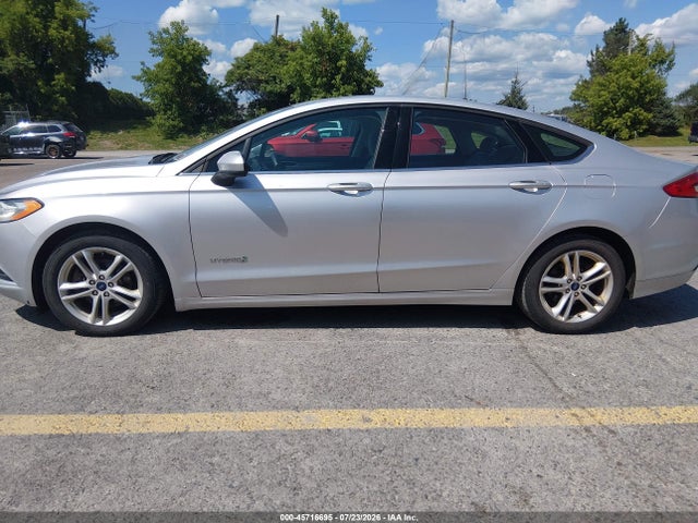 3FA6P0UU1JR122313 Ford Fusion Hybrid S