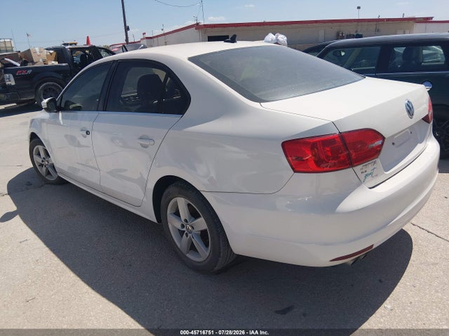 2011 Volkswagen Jetta 2.0l Tdi მანქანა იყიდება აუქციონზე, vin: 3VWLL7AJ0BM087304, აუქციონის ნომერი: 45716751