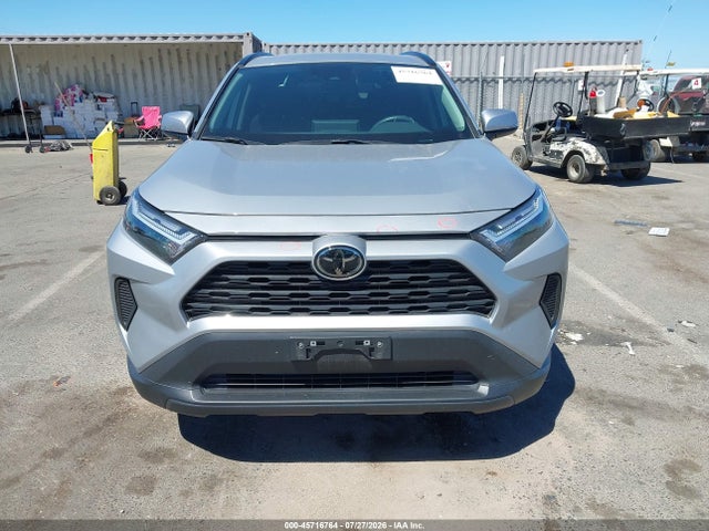 2T3P1RFV8RW489632 Toyota Rav4 Xle