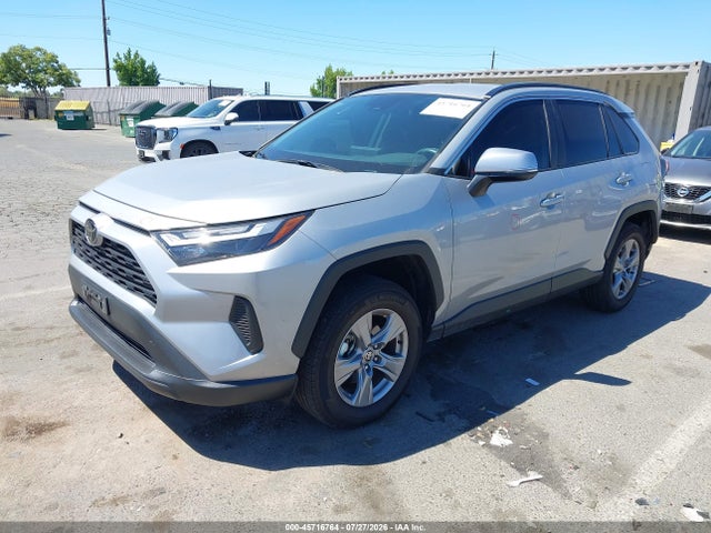 2T3P1RFV8RW489632 Toyota Rav4 Xle