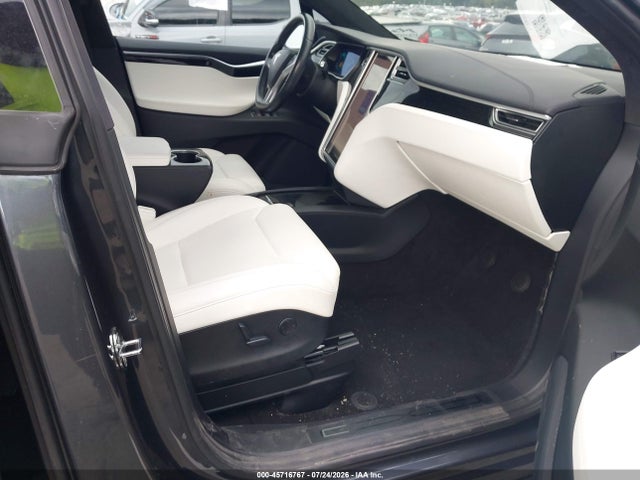 45716767 :رقم المزاد ، 5YJXCDE24HF053739 vin ، 2017 Tesla Model X 100d/75d/90d مزاد بيع