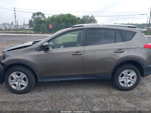 Toyota RAV4 LE 2015 JTMZFREV0FD073515 Image 14