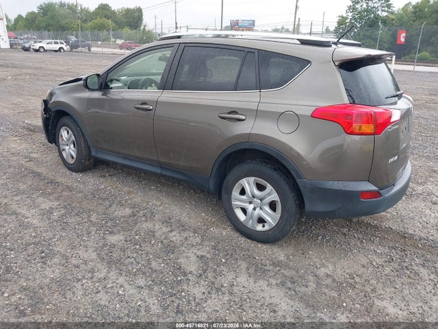 Toyota RAV4 LE 2015 JTMZFREV0FD073515 Image 3