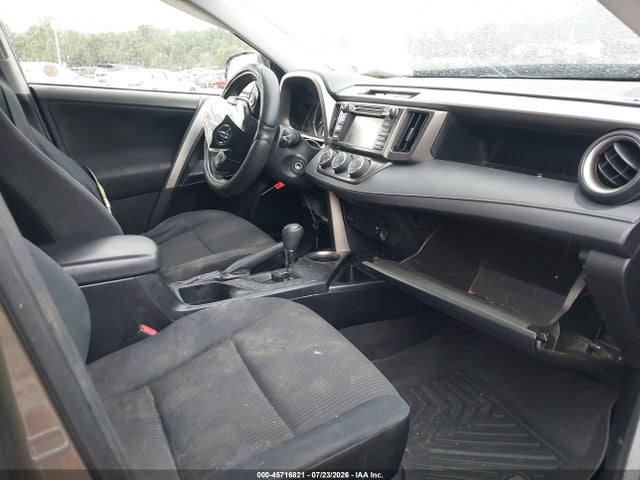 Toyota RAV4 LE 2015 JTMZFREV0FD073515 Image 5