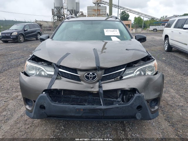 Toyota RAV4 LE 2015 JTMZFREV0FD073515 Image 6