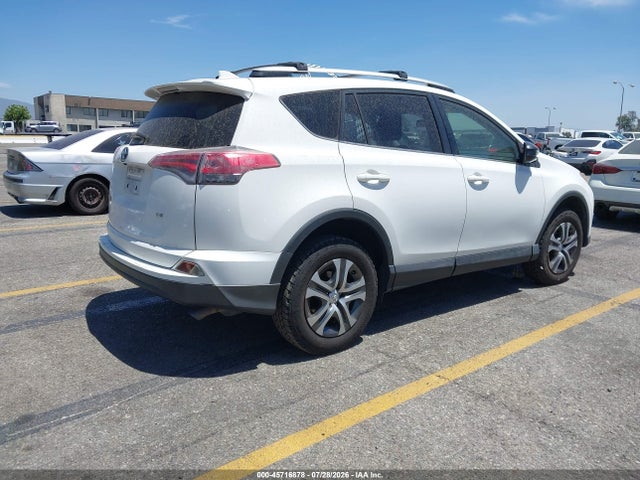 Toyota RAV4 LE 2016 JTMZFREV0GD085746 Image 4