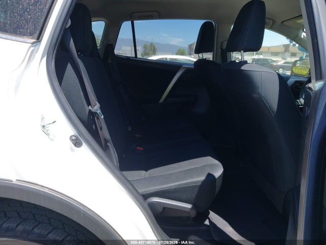 Toyota RAV4 LE 2016 JTMZFREV0GD085746 Image 8