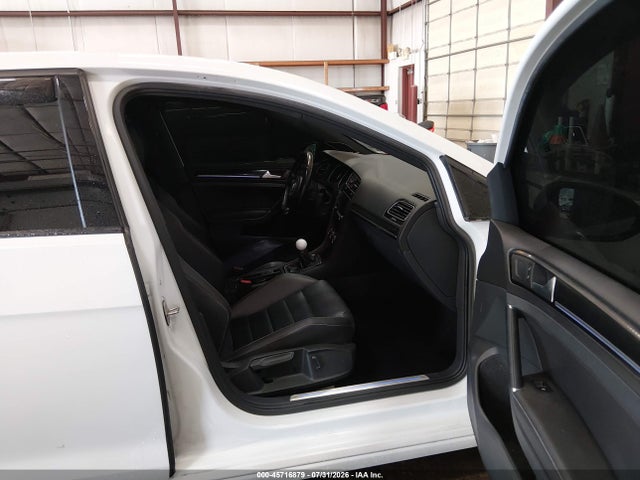 45716879 :رقم المزاد ، WVWWF7AU6HW171847 vin ، 2017 Volkswagen Golf R 4-door W/dcc   Navigation مزاد بيع
