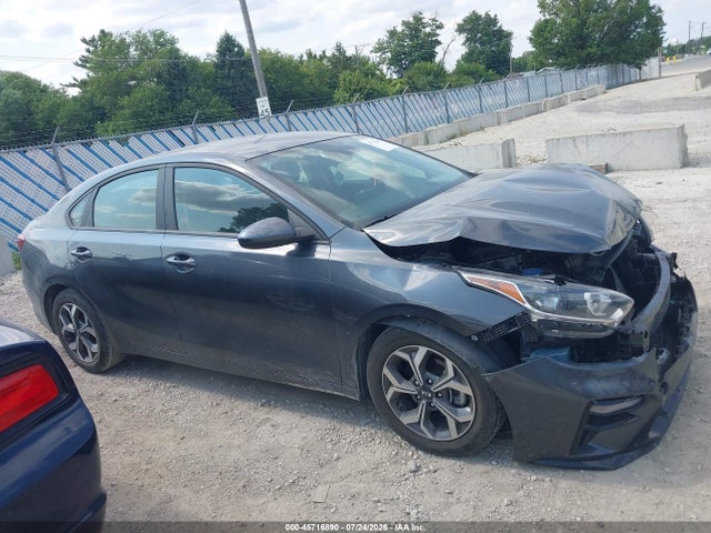 Продажа на аукционе авто 2021 Kia Forte Lxs, vin: 3KPF24AD5ME414630, номер лота: 45716890