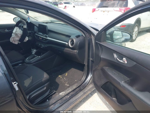 Продажа на аукционе авто 2021 Kia Forte Lxs, vin: 3KPF24AD5ME414630, номер лота: 45716890