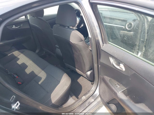 Продажа на аукционе авто 2021 Kia Forte Lxs, vin: 3KPF24AD5ME414630, номер лота: 45716890