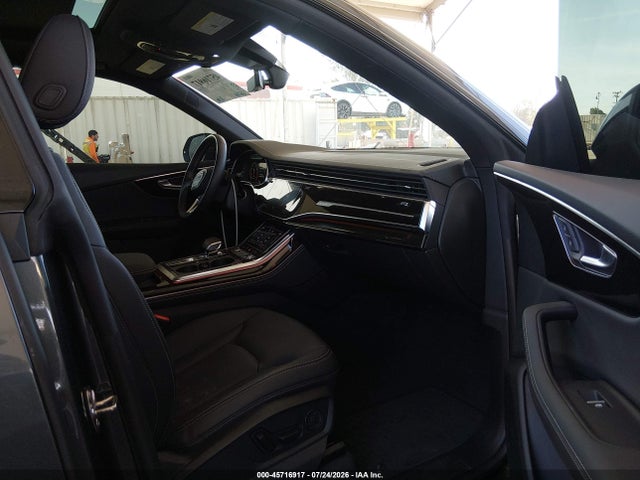 WA1EVBF10SD032603 Audi Q8 Premium Plus 55 Tfsi Quattro
