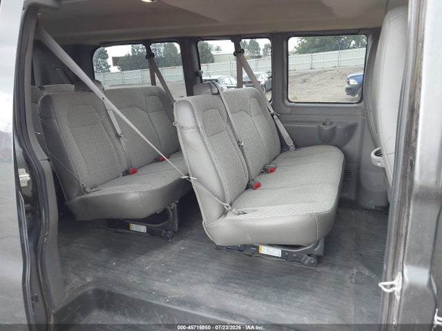 Chevrolet Express 2500 Ls 2017 1GAWGEFG3H1263024 Image 8