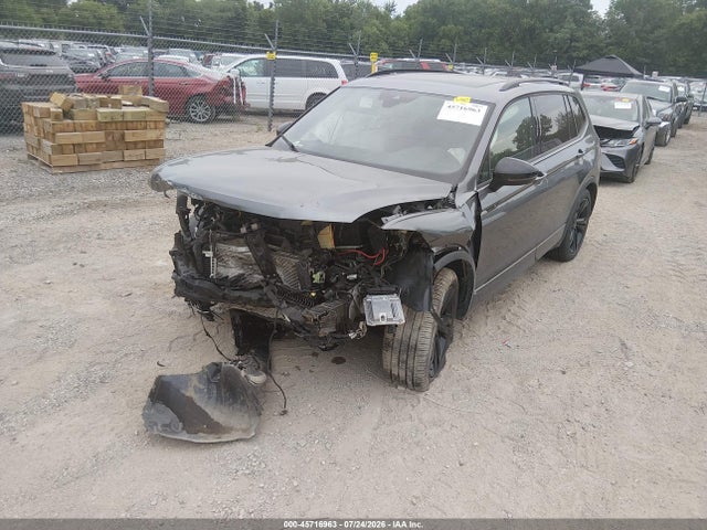 2024 Volkswagen Tiguan 2.0t Se R-line Black მანქანა იყიდება აუქციონზე, vin: 3VV8B7AX0RM090540, აუქციონის ნომერი: 45716963