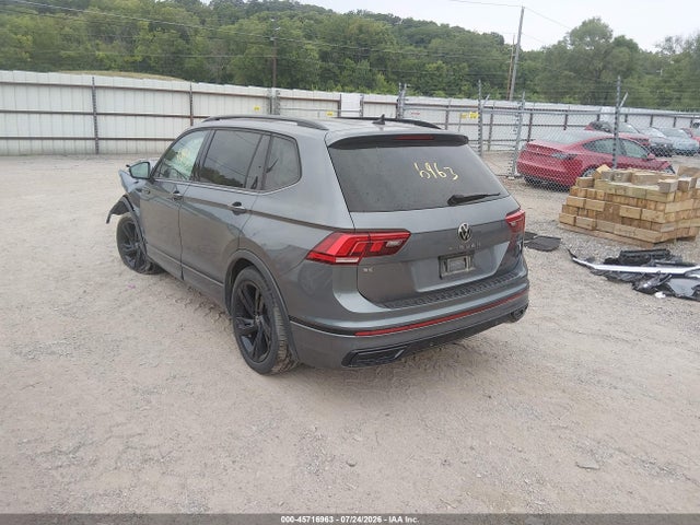 2024 Volkswagen Tiguan 2.0t Se R-line Black მანქანა იყიდება აუქციონზე, vin: 3VV8B7AX0RM090540, აუქციონის ნომერი: 45716963