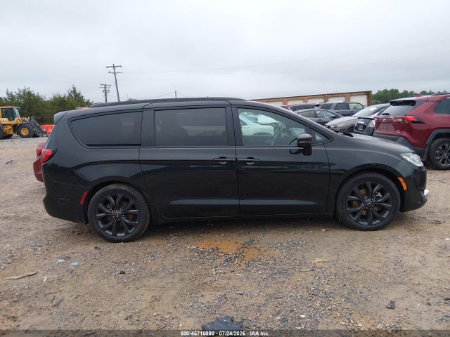 Продажа на аукционе авто 2019 Chrysler Pacifica Limited, vin: 2C4RC1GG4KR700992, номер лота: 45716990