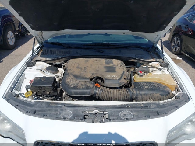 Chrysler 300C 2016 2C3CCAEG5GH268729 Image 10