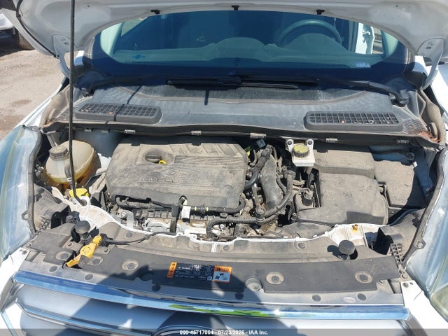 1FMCU9GD2HUA41325 Ford ESCAPE SE