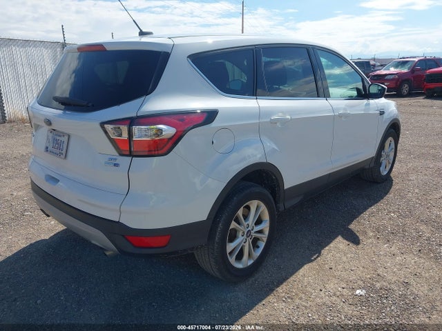1FMCU9GD2HUA41325 Ford ESCAPE SE