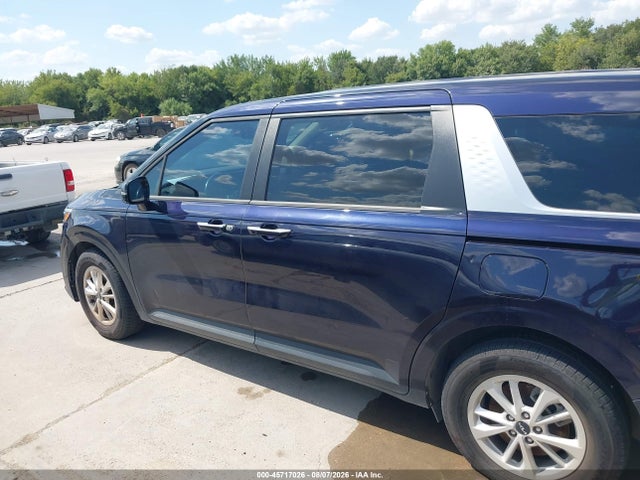 2022 Kia Carnival Mpv Lx Seat Package მანქანა იყიდება აუქციონზე, vin: KNDNB4H39N6136038, აუქციონის ნომერი: 45717026