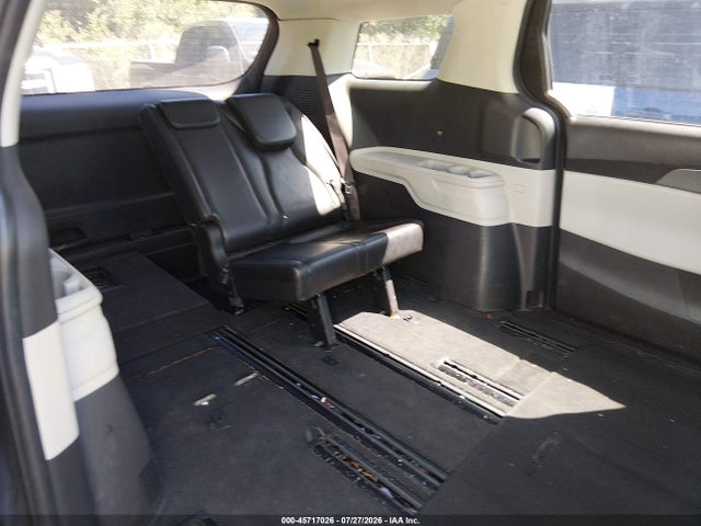 2022 Kia Carnival Mpv Lx Seat Package მანქანა იყიდება აუქციონზე, vin: KNDNB4H39N6136038, აუქციონის ნომერი: 45717026