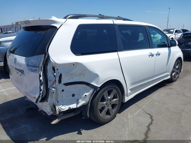 Toyota Sienna Se 8 Passenger 2018 5TDXZ3DC6JS958262 Image 4