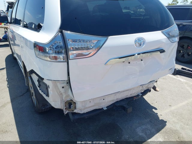 Toyota Sienna Se 8 Passenger 2018 5TDXZ3DC6JS958262 Image 6