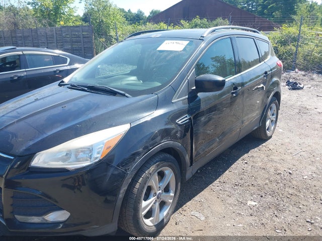 1FMCU9GX9EUC26493 Ford ESCAPE SE