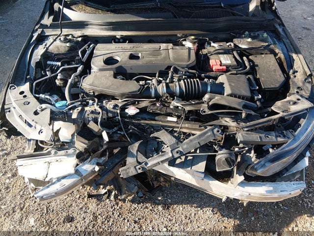 45717109 :رقم المزاد ، 1HGCV2F98NA015901 vin ، 2022 Honda Accord Touring مزاد بيع