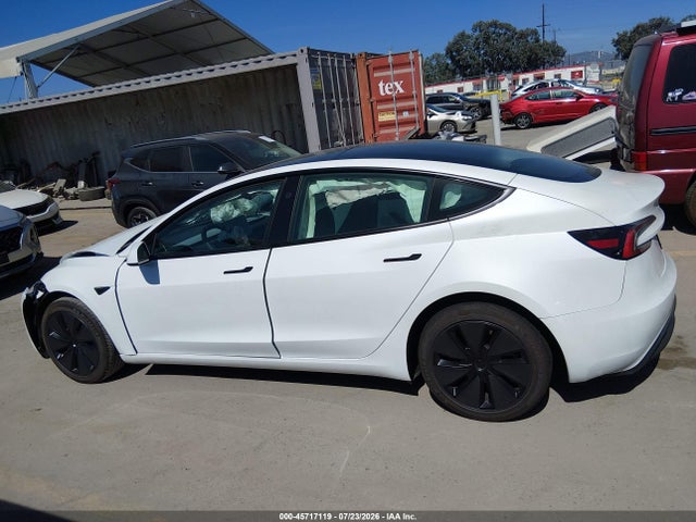 5YJ3E1EA7SF877434 Tesla Model 3 Long Range Rear-wheel Drive/standard Rear-wheel Drive