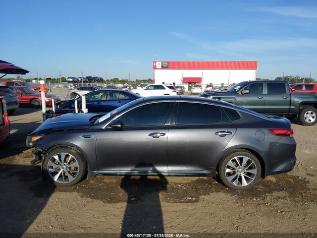 Продаж на аукціоні авто 2018 Kia Optima S, vin: 5XXGT4L35JG255665, номер лоту: 45717120