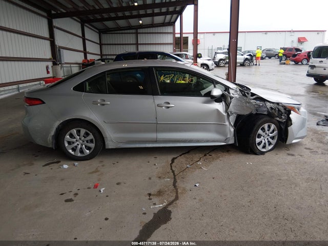 45717138 :رقم المزاد ، JTDEPMAE8N3007870 vin ، 2022 Toyota Corolla Le مزاد بيع