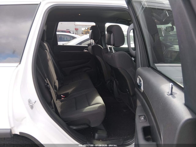 45717180 :رقم المزاد ، 1C4RJFAG3JC178956 vin ، 2018 Jeep Grand Cherokee Laredo E 4x4 مزاد بيع