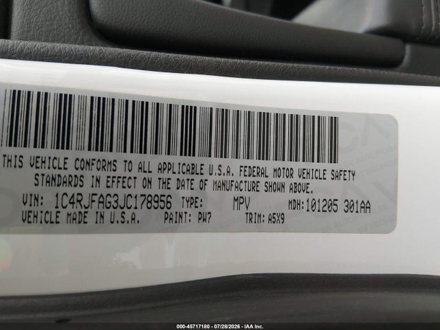 45717180 :رقم المزاد ، 1C4RJFAG3JC178956 vin ، 2018 Jeep Grand Cherokee Laredo E 4x4 مزاد بيع