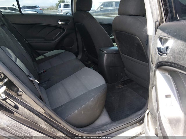 Продажа на аукционе авто 2017 Kia Forte S, vin: 3KPFL4A76HE044785, номер лота: 45717225