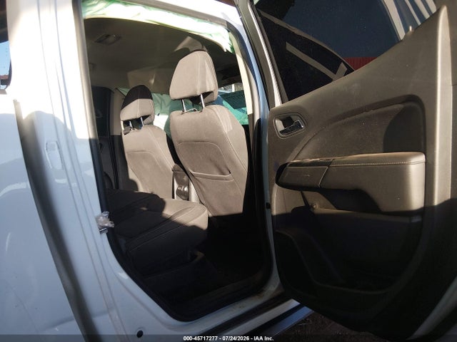1GTG5CEA8H1211133 GMC Canyon 2wd Sle