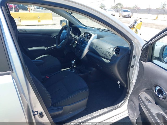3N1CN7AP3JL810815 Nissan Versa 1.6 Sv