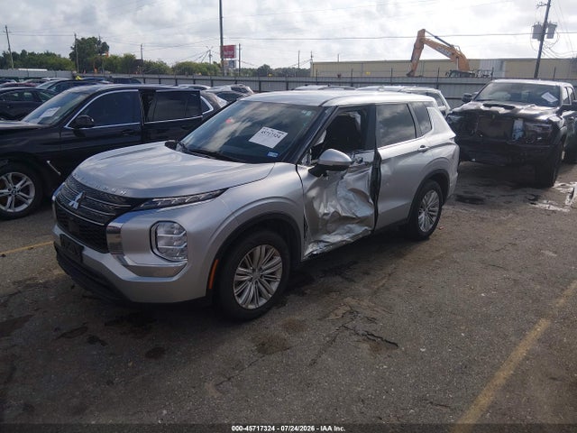 2024 Mitsubishi Outlander Es 2.5 2wd მანქანა იყიდება აუქციონზე, vin: JA4J3UA8XRZ060555, აუქციონის ნომერი: 45717324