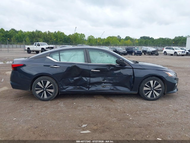 Продаж на аукціоні авто 2022 Nissan Altima Sv Fwd, vin: 1N4BL4DV4NN307944, номер лоту: 45717342