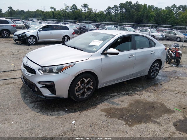 KIA Forte Lxs 2021 3KPF24AD4ME369826 Image 2