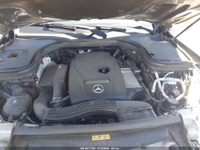 WDC0G4KB6HV011661 Mercedes-Benz Glc 300 4matic