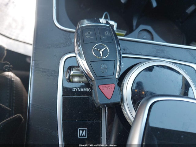 WDC0G4KB6HV011661 Mercedes-Benz Glc 300 4matic