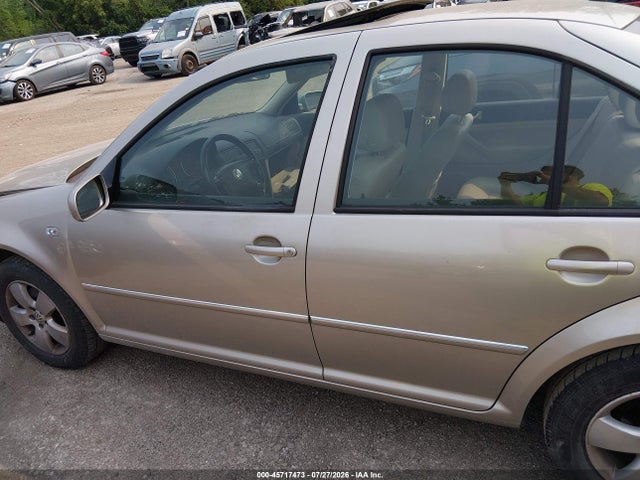 Продажа на аукционе авто 2004 Volkswagen Jetta Gls 2.0l, vin: 3VWSK69M74M083843, номер лота: 45717473