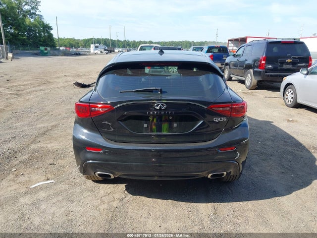 45717513 :رقم المزاد ، SJKCH5CP7HA017361 vin ، 2017 Infiniti Qx30 مزاد بيع